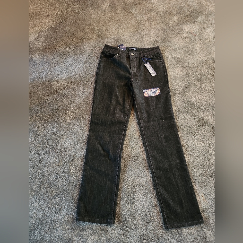 NWT Bandolino Dark Wash Jeans size 6 73%cotton Stretch,‎ Jeweled, Rhinestones.